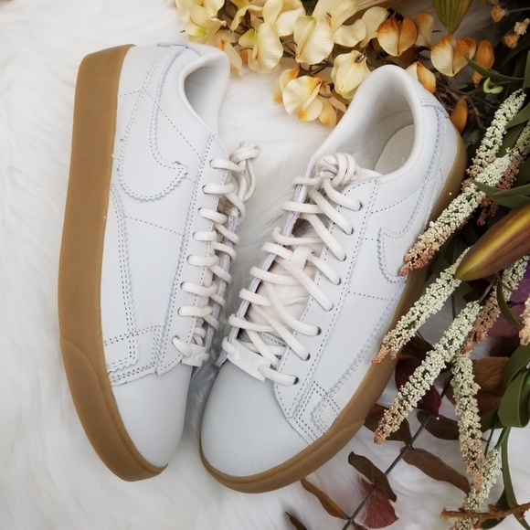 Nike Blazer Low LXX - Picture 2 of 8